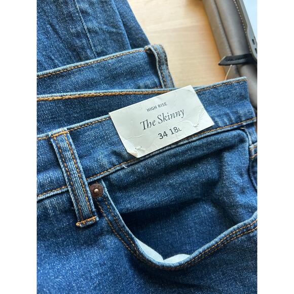 Abercrombie & Fitch High RIse The Skinny Jeans Size 34 x 18L NWT - Picture 3 of 6